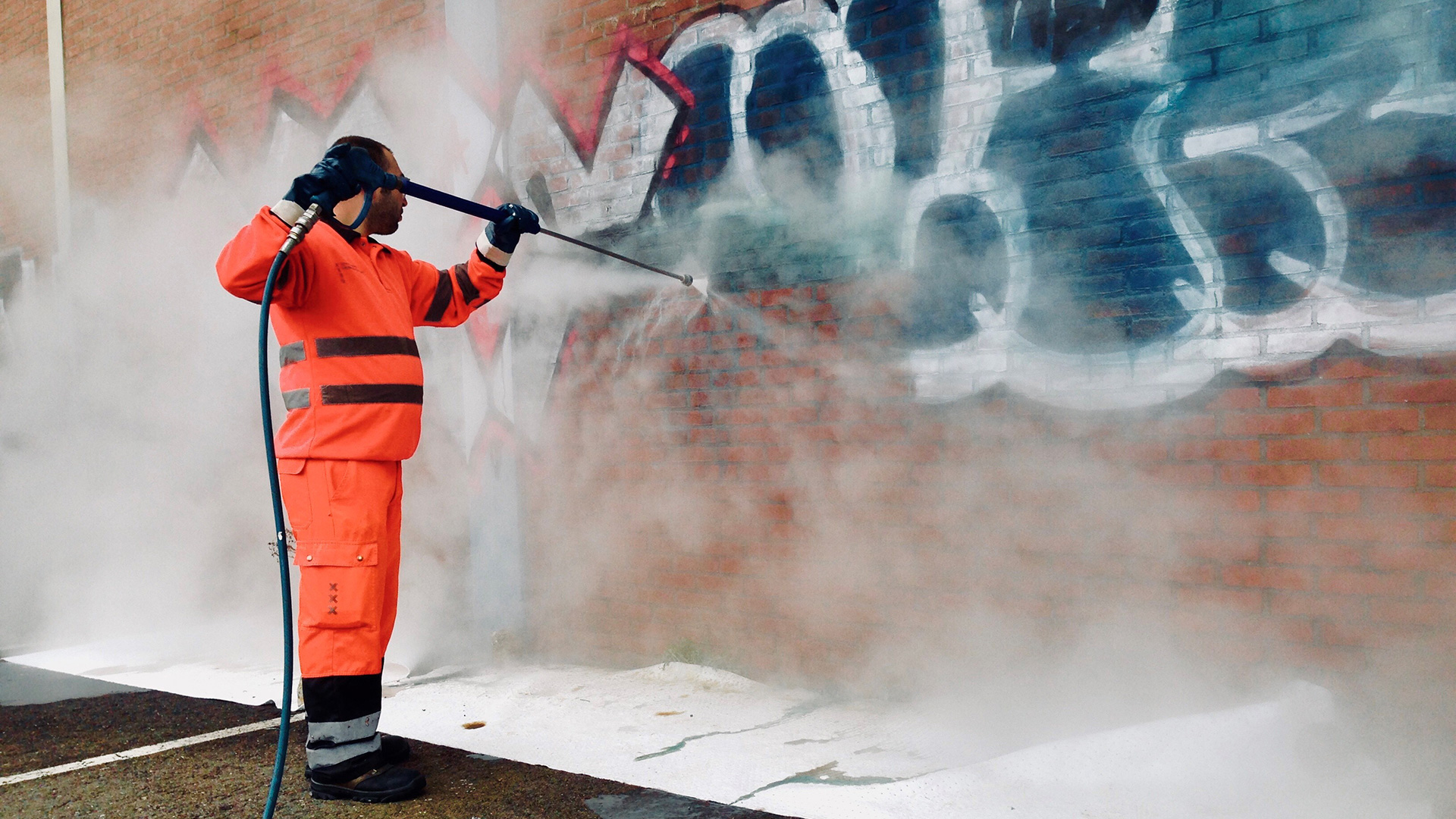 graffiti removal services